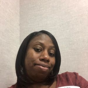 Meet your Posher, Kenyona